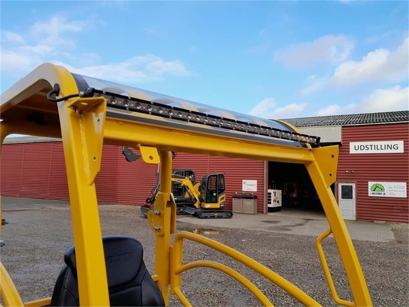 Valet de ferme Eurotrac W11: photos 13