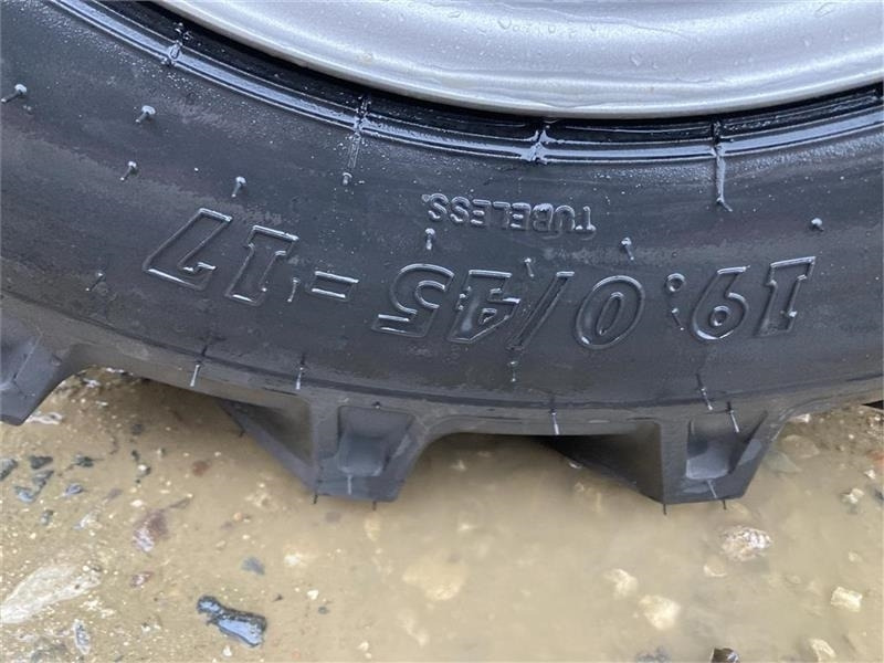 Eurotrac W12F XL lang arm - Chargeuse sur pneus: photos 5 Eurotrac W12F XL lang arm - Chargeuse sur pneus: photos 5