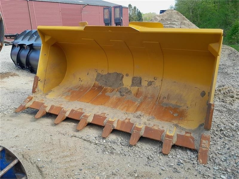 - - - SKOVL 3.1 KUBIK - Godet pour Engins de chantier: photos 1 - - - SKOVL 3.1 KUBIK - Godet pour Engins de chantier: photos 1