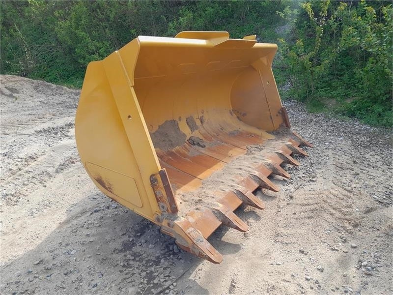 - - - SKOVL 3.1 KUBIK - Godet pour Engins de chantier: photos 2 - - - SKOVL 3.1 KUBIK - Godet pour Engins de chantier: photos 2