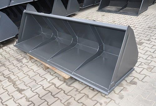 Metal-Technik Łyżka karbowana do ładowacza i ładowarki 2200 - Godet pour chargeur: photos 2 Metal-Technik Łyżka karbowana do ładowacza i ładowarki 2200 - Godet pour chargeur: photos 2
