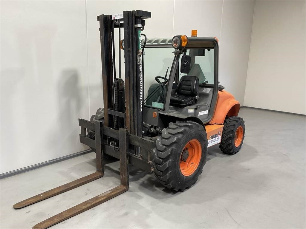 Ausa C250HX4 - Chariot tout terrain: photos 4 Ausa C250HX4 - Chariot tout terrain: photos 4