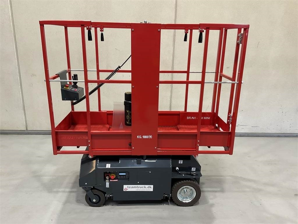 Bravi LUI HD - LEONARDO HD - Nacelle à mât vertical: photos 5 Bravi LUI HD - LEONARDO HD - Nacelle à mât vertical: photos 5