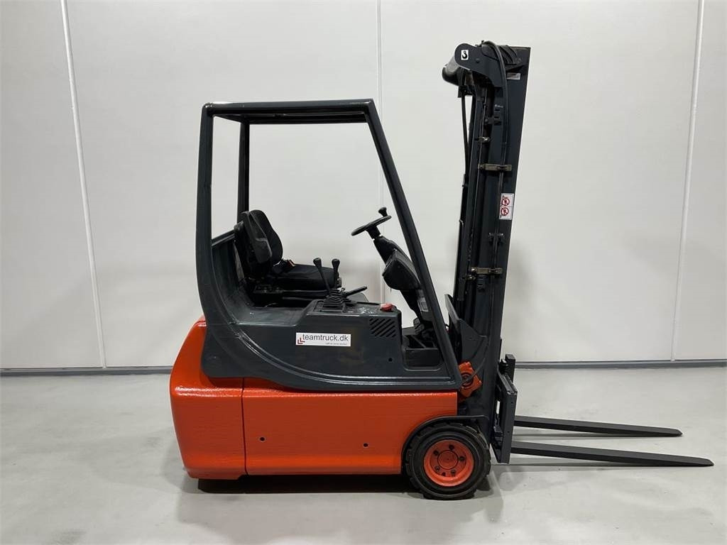 Linde E16 - Chariot élévateur électrique: photos 1 Linde E16 - Chariot élévateur électrique: photos 1