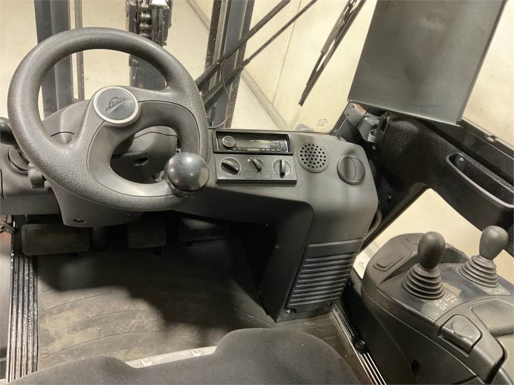 Linde H25T-02 - Chariot élévateur à gaz: photos 3 Linde H25T-02 - Chariot élévateur à gaz: photos 3