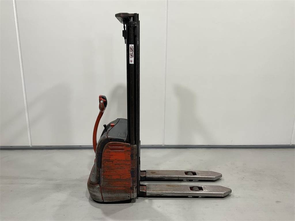 Linde L12  - Gerbeur: photos 1 Linde L12  - Gerbeur: photos 1