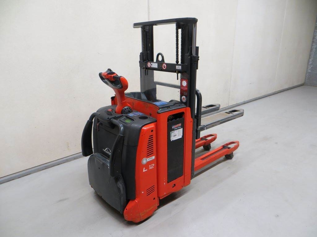Linde L12L AP - Gerbeur: photos 4 Linde L12L AP - Gerbeur: photos 4