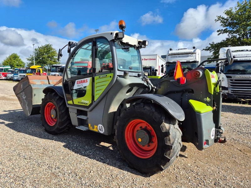 Claas Scorpion 7044 - Chariot télescopique: photos 4 Claas Scorpion 7044 - Chariot télescopique: photos 4