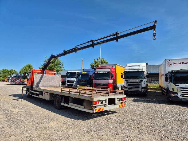 DAF LF 55.250 // Crane PM 8,5 Radio controlled// - Camion grue: photos 3 DAF LF 55.250 // Crane PM 8,5 Radio controlled// - Camion grue: photos 3