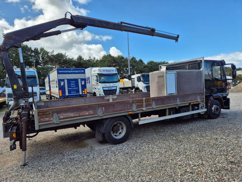 Iveco Eurocargo 120 E22 // Fassi F80A22 // - Camion grue: photos 5 Iveco Eurocargo 120 E22 // Fassi F80A22 // - Camion grue: photos 5
