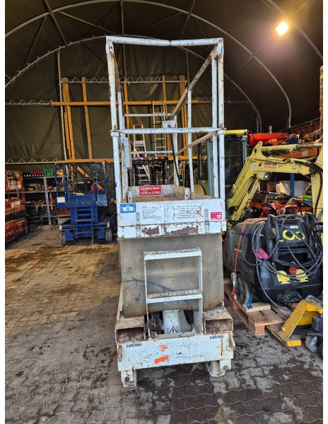 Pinguely Haulotte H800E // 2 personers - Nacelle ciseaux: photos 3 Pinguely Haulotte H800E // 2 personers - Nacelle ciseaux: photos 3