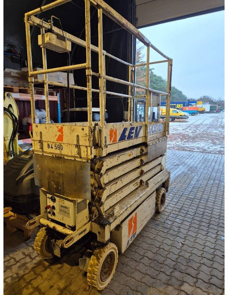 Pinguely Haulotte H800E // 2 personers - Nacelle ciseaux: photos 2 Pinguely Haulotte H800E // 2 personers - Nacelle ciseaux: photos 2