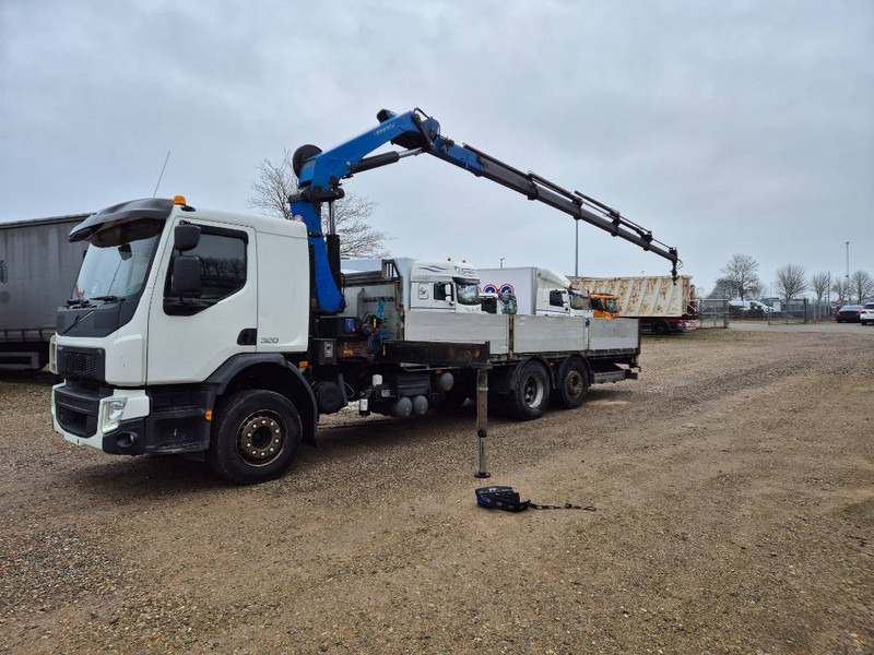 Volvo FE320 6x2/4 // HMF2120 K5 // - Camion grue: photos 1 Volvo FE320 6x2/4 // HMF2120 K5 // - Camion grue: photos 1