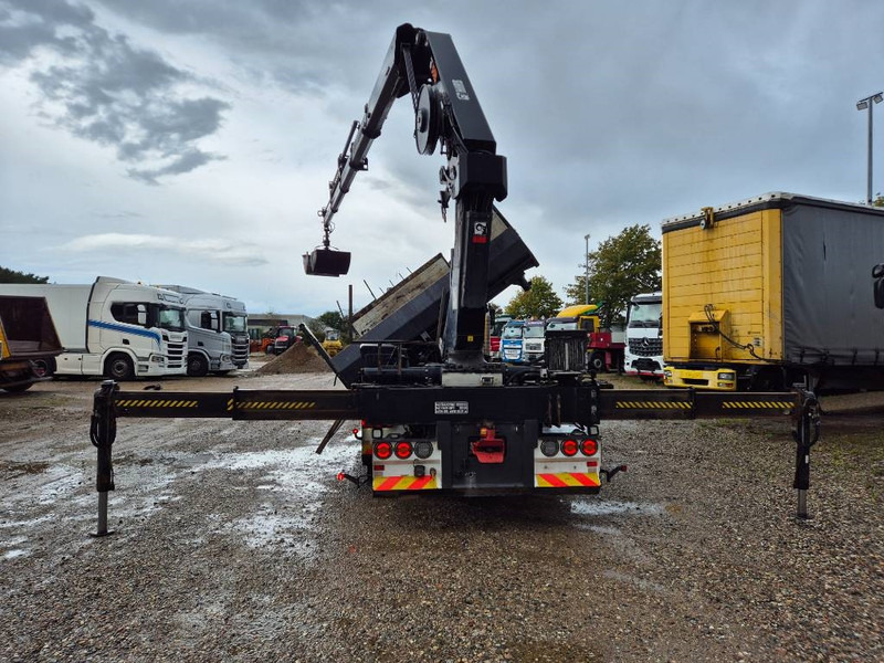 Volvo FM 460 8x4/4 //HIAB 211 EP-4 // 3 sidetip - Camion grue: photos 4 Volvo FM 460 8x4/4 //HIAB 211 EP-4 // 3 sidetip - Camion grue: photos 4