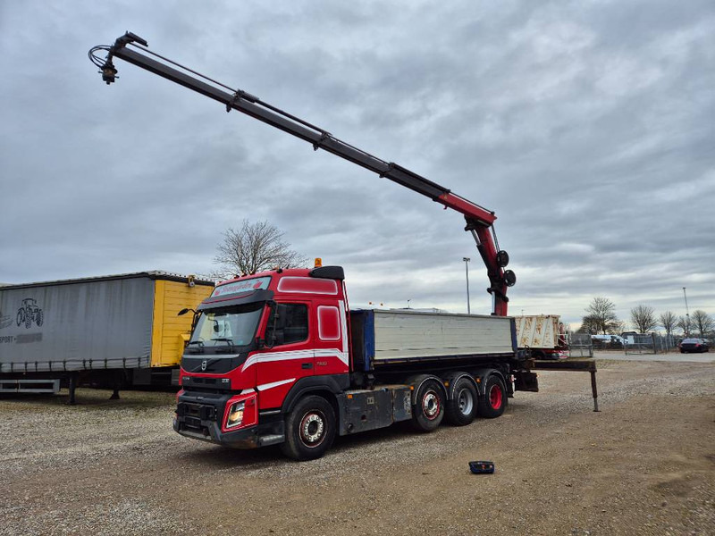 Volvo FMX 500 8x4/4 // HMF 2120 K4 // 3 side tipper - Camion grue: photos 1 Volvo FMX 500 8x4/4 // HMF 2120 K4 // 3 side tipper - Camion grue: photos 1