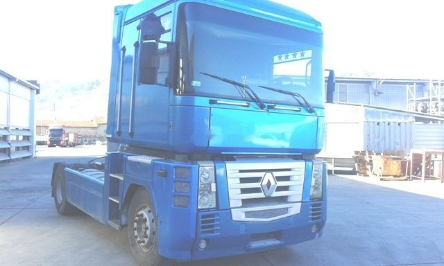 Renault MAGNUM 480 DXI - Tracteur routier: photos 2 Renault MAGNUM 480 DXI - Tracteur routier: photos 2