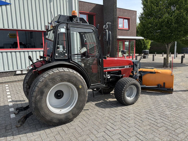 Case IH 2130 - Tracteur agricole: photos 3 Case IH 2130 - Tracteur agricole: photos 3