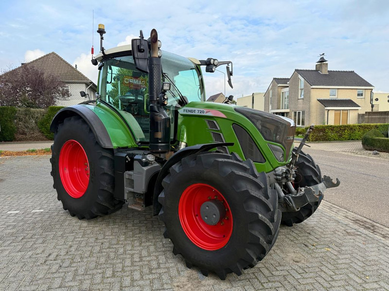 Fendt 720 S4 Vario PowerPlus - Tracteur agricole: photos 4 Fendt 720 S4 Vario PowerPlus - Tracteur agricole: photos 4