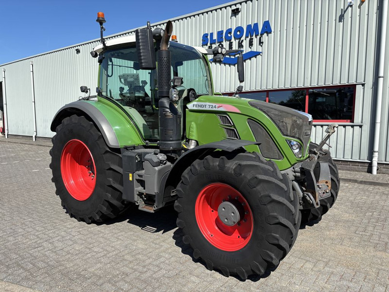 Fendt 724 S4 Profi Plus - Tracteur agricole: photos 4 Fendt 724 S4 Profi Plus - Tracteur agricole: photos 4