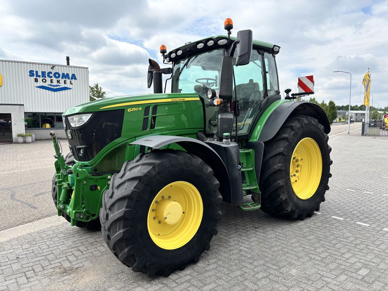 John Deere 6250R Premium Edtition Autopowr - Tracteur agricole: photos 1 John Deere 6250R Premium Edtition Autopowr - Tracteur agricole: photos 1