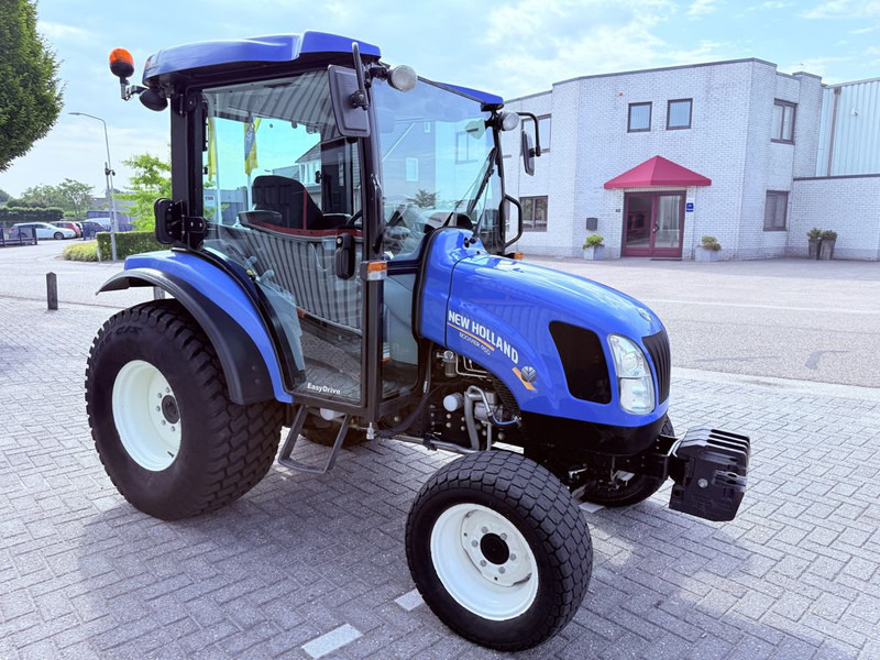 New Holland Boomer 45D Easy Drive - Tracteur agricole: photos 2 New Holland Boomer 45D Easy Drive - Tracteur agricole: photos 2