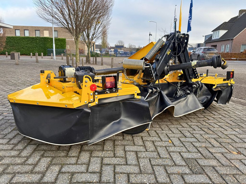 New Holland Duradisc F300 Frontmaaier - Faucheuse: photos 2 New Holland Duradisc F300 Frontmaaier - Faucheuse: photos 2