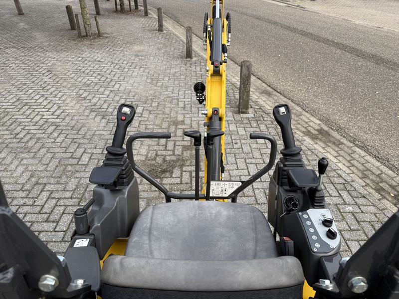 New Holland E14D Minigraver NIEUW OVERJARIG - Mini pelle: photos 5 New Holland E14D Minigraver NIEUW OVERJARIG - Mini pelle: photos 5