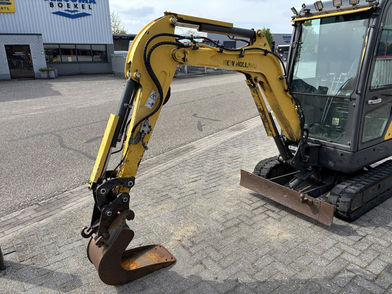 Mini pelle New Holland E18C Minigraver: photos 15