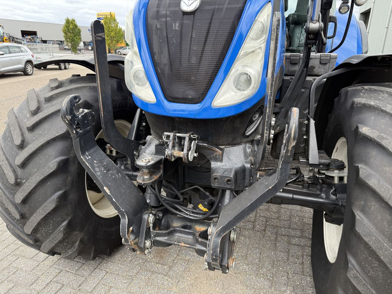 New Holland T6.175 AC T4B en crédit-bail New Holland T6.175 AC T4B: photos 7 New Holland T6.175 AC T4B en crédit-bail New Holland T6.175 AC T4B: photos 7