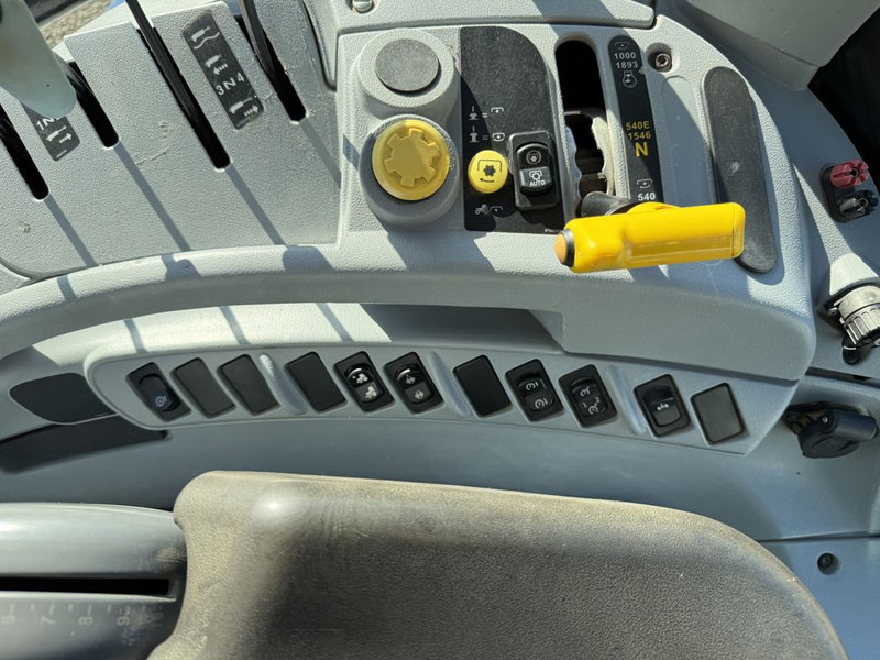 New Holland T7.185 Power Command en crédit-bail New Holland T7.185 Power Command: photos 11