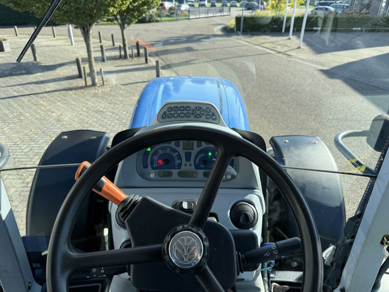 New Holland T7.185 Power Command en crédit-bail New Holland T7.185 Power Command: photos 7