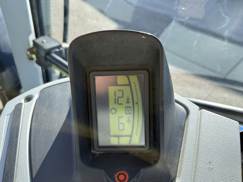 New Holland T7.185 Power Command en crédit-bail New Holland T7.185 Power Command: photos 8