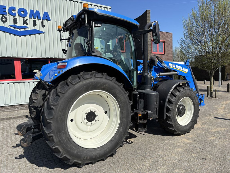 New Holland T7.210 AC Stage V + TL770 Voorlader - Tracteur agricole: photos 5 New Holland T7.210 AC Stage V + TL770 Voorlader - Tracteur agricole: photos 5