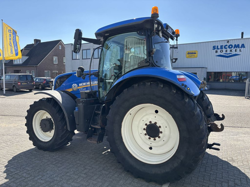New Holland T7.245 Auto Command MY18 - Tracteur agricole: photos 2 New Holland T7.245 Auto Command MY18 - Tracteur agricole: photos 2