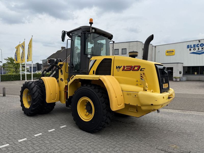 New Holland W130C Tool Carrier - Chargeuse sur pneus: photos 2 New Holland W130C Tool Carrier - Chargeuse sur pneus: photos 2