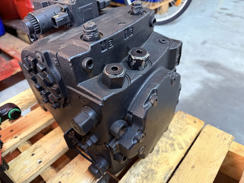 Sauer Danfoss H1P147R Piston Pump 83005011 - Pièces de rechange pour Engins de chantier: photos 3 Sauer Danfoss H1P147R Piston Pump 83005011 - Pièces de rechange pour Engins de chantier: photos 3