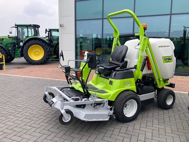 Grillo FD900 Outfront Cut & Collect - Motofaucheuse: photos 4 Grillo FD900 Outfront Cut & Collect - Motofaucheuse: photos 4