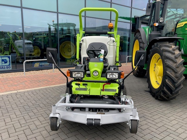 Grillo FD900 Outfront Cut & Collect - Motofaucheuse: photos 3 Grillo FD900 Outfront Cut & Collect - Motofaucheuse: photos 3