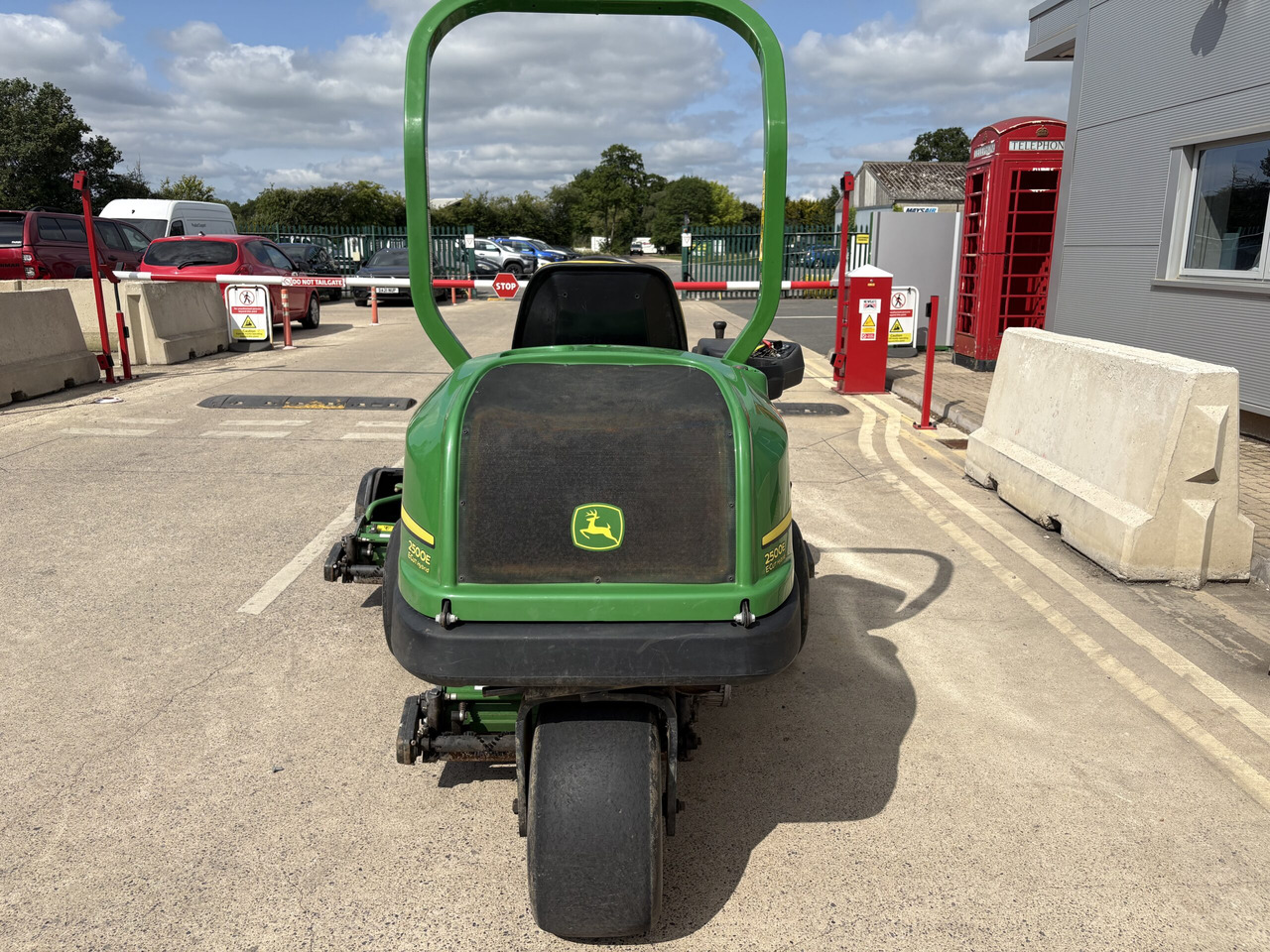 John Deere 2500E Greens Triple - Motofaucheuse: photos 3 John Deere 2500E Greens Triple - Motofaucheuse: photos 3