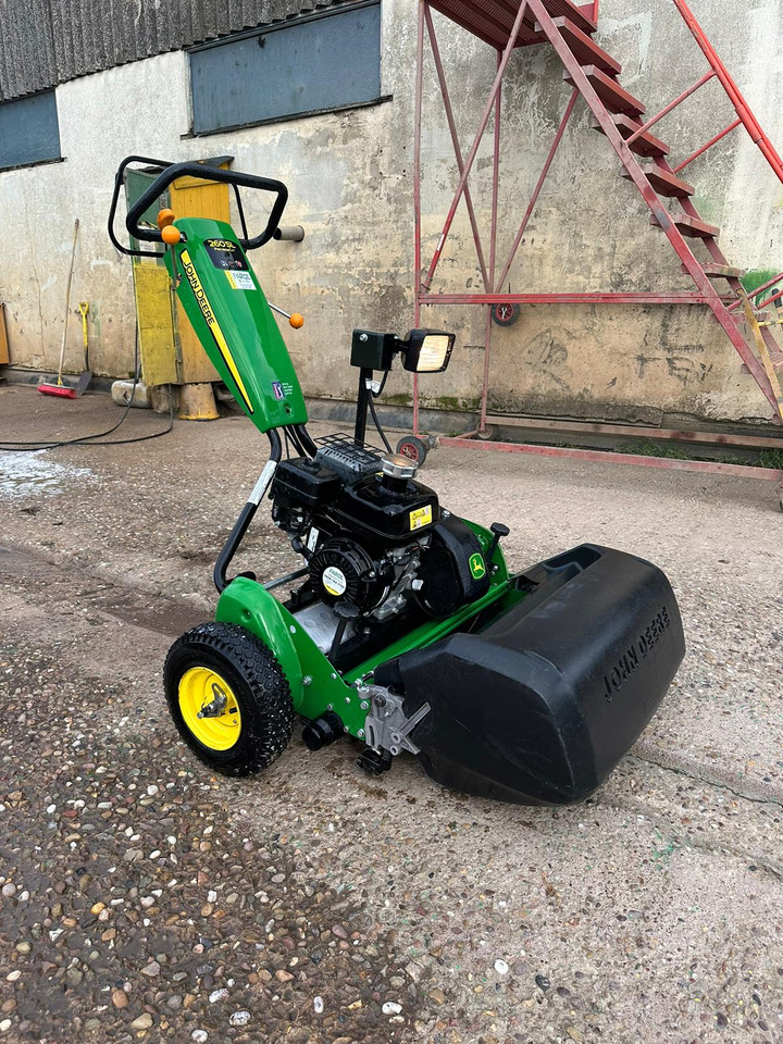 John Deere 260SL tees mower - Motofaucheuse: photos 2 John Deere 260SL tees mower - Motofaucheuse: photos 2