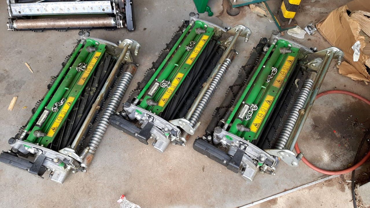 John Deere 2750E QA5 11bld cutting units - Motofaucheuse: photos 1 John Deere 2750E QA5 11bld cutting units - Motofaucheuse: photos 1