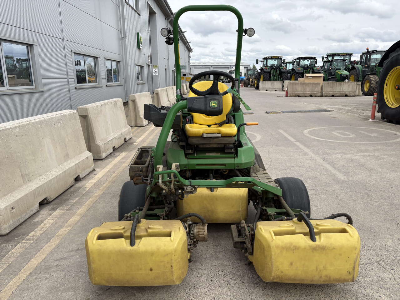 John Deere 2750E Triplex - Motofaucheuse: photos 3 John Deere 2750E Triplex - Motofaucheuse: photos 3