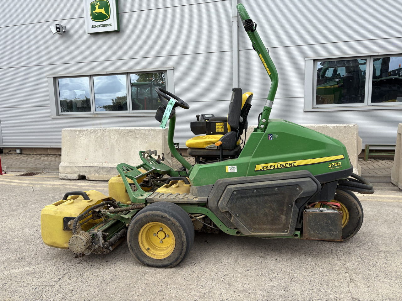 John Deere 2750E Triplex - Motofaucheuse: photos 1 John Deere 2750E Triplex - Motofaucheuse: photos 1