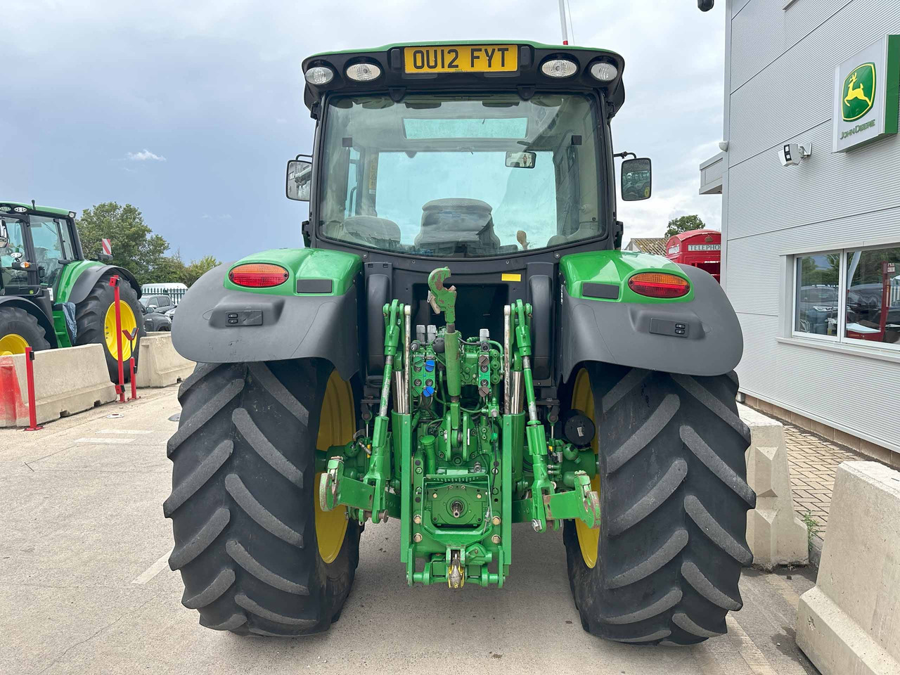 John Deere 6125R - Tracteur agricole: photos 3 John Deere 6125R - Tracteur agricole: photos 3
