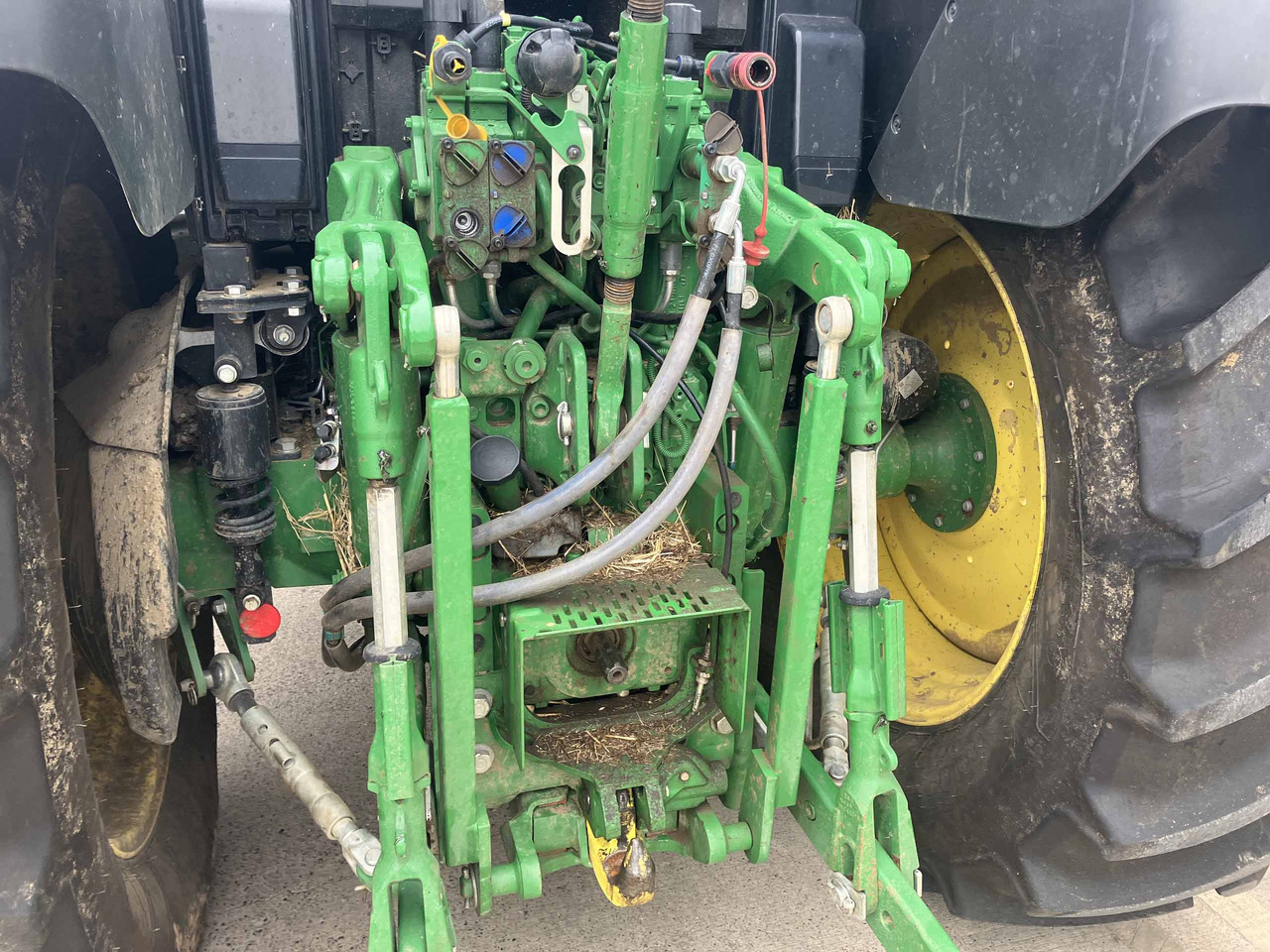 Tracteur agricole John Deere 6140M: photos 9