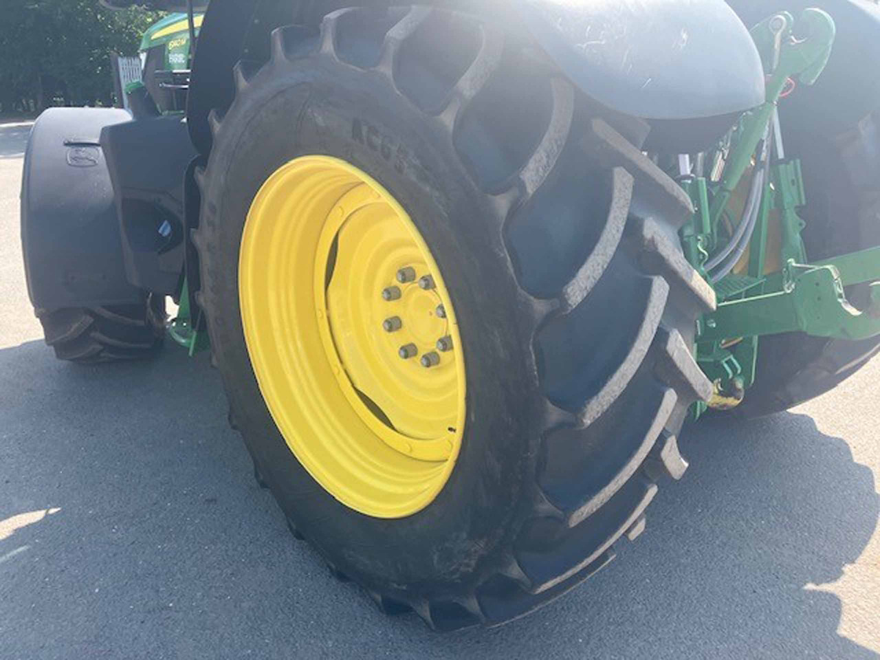 Tracteur agricole John Deere 6140M: photos 8