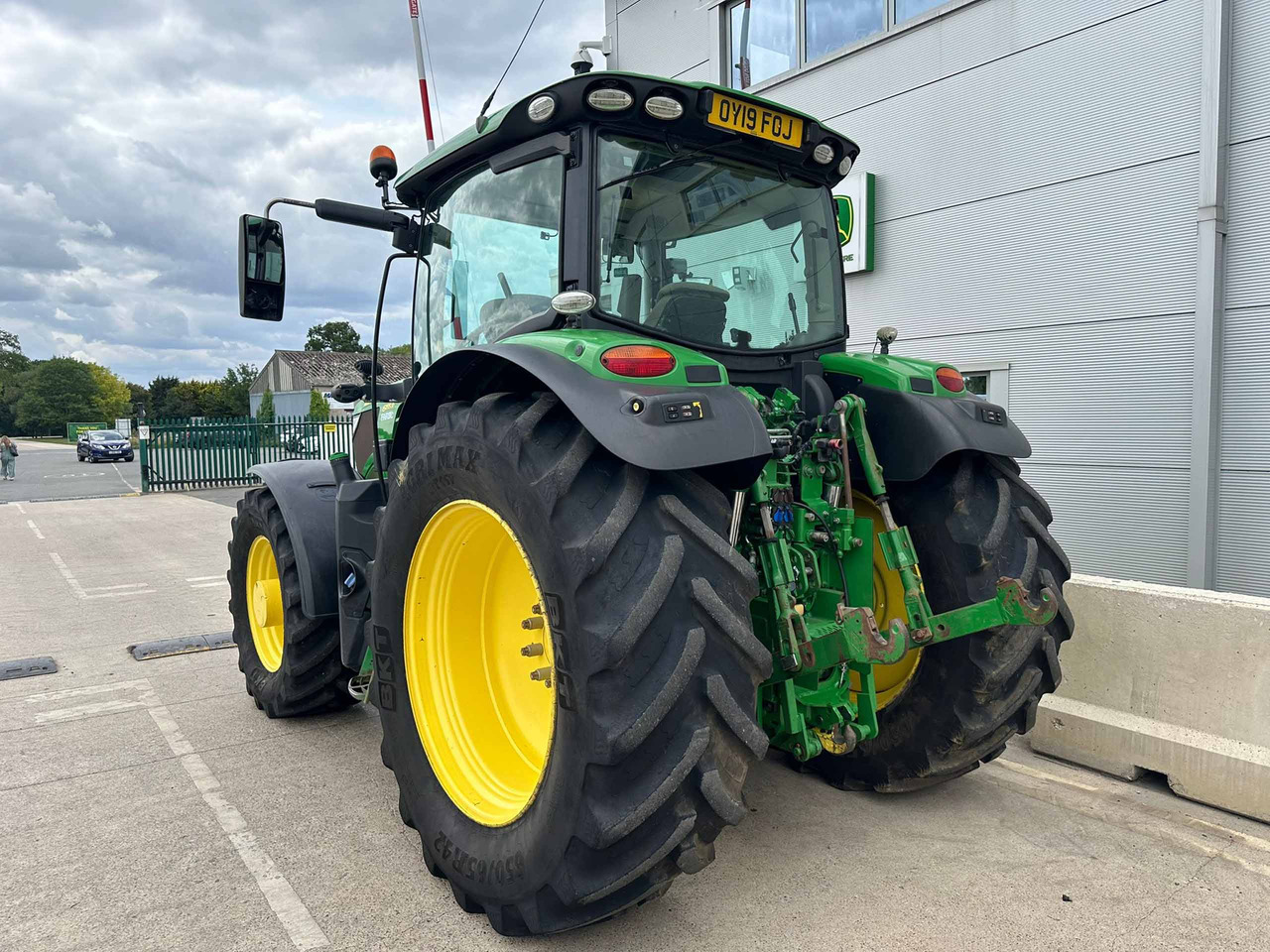 John Deere 6155R - Tracteur agricole: photos 4 John Deere 6155R - Tracteur agricole: photos 4