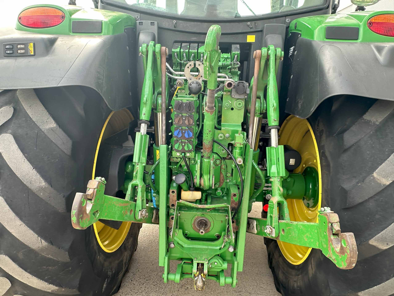 John Deere 6155R - Tracteur agricole: photos 5 John Deere 6155R - Tracteur agricole: photos 5