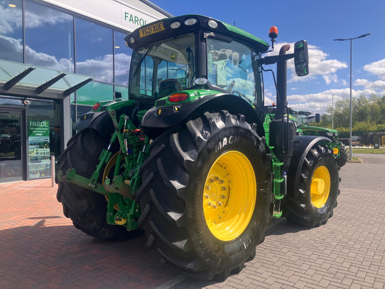 John Deere 6195R - Tracteur agricole: photos 4 John Deere 6195R - Tracteur agricole: photos 4