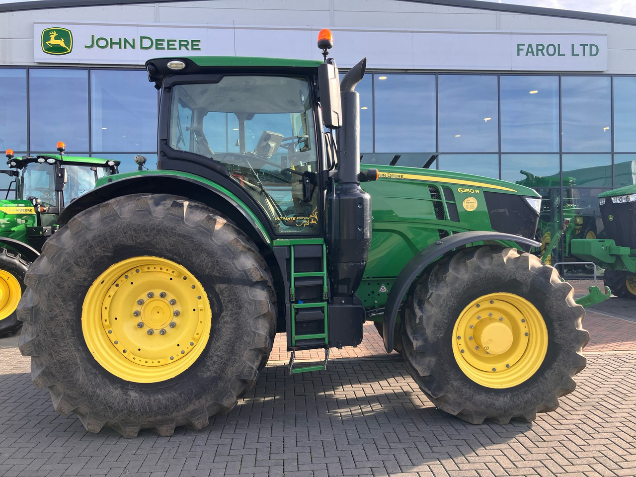 John Deere 6250R - Tracteur agricole: photos 2 John Deere 6250R - Tracteur agricole: photos 2